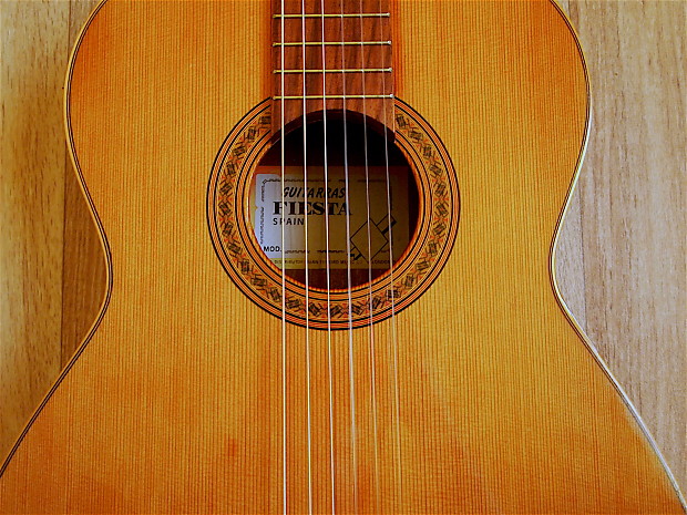 Fiesta solid top 1980s solid cedar classical guitar great