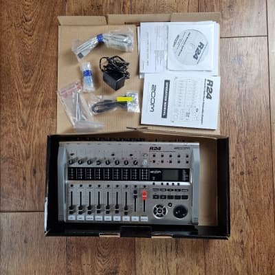 Zoom R24 USB Audio Interface / Digital Multitrack Recorder / Control  Surface | Reverb UK