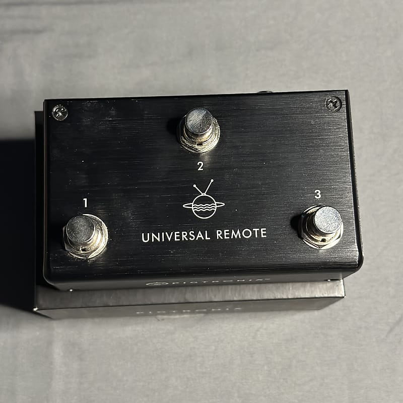 Pigtronix Universal Remote Switch