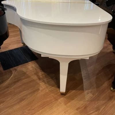 Yamaha GC2 Disklavier 5′ 8″ Grand Piano, White image 5