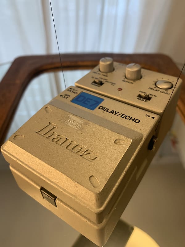 【廃盤希少】 ギターエフェクター ディレイ Ibanez DE7 ディレイエフェクター、Ibanez 「DE7」の魅力 | ニーゴ