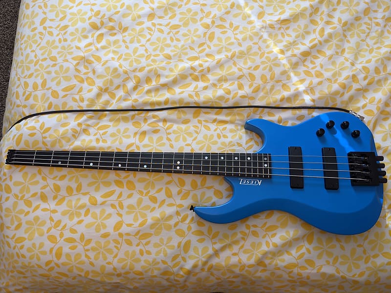 Kiesel Osiris OB4 string headless bass 2019 - Blue