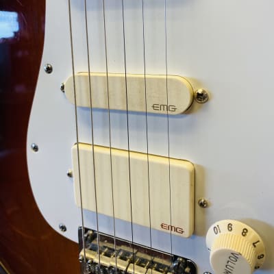 Fender  Stratocaster 60th Anniversary  2014 Tobacco Sunburst image 4