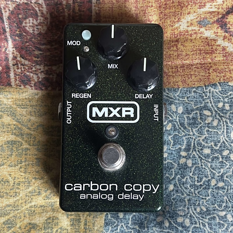 MXR Carbon Copy M169 Analog Delay | Reverb