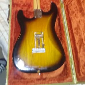 1954 Fender  Stratocaster Reissue  2014 Two Color Sunburst imagen 2
