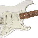 Fender Player Stratocaster®, Pau Ferro Fingerboard, Polar White