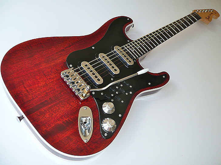 Burns Tri-Sonic ピックアップ QUEEN Brian May Red Special にかなり