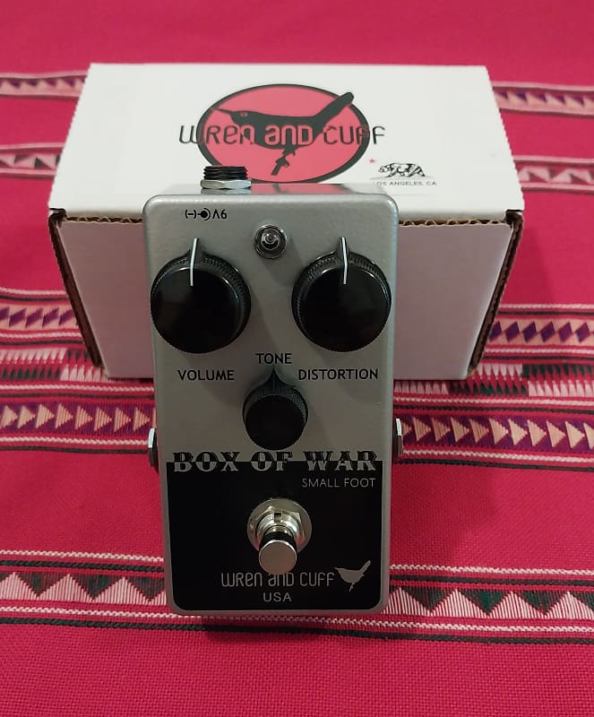 Wren and Cuff Box of War civil war muff fuzz pedal