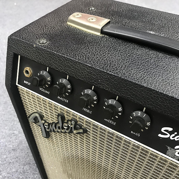 Fender Japan 15W Sidekick Bass 15 Vintage Bass Amplifie