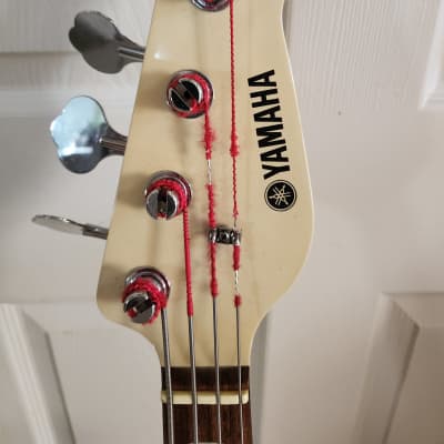Yamaha BB414X - Bass Guitar/ White | Reverb