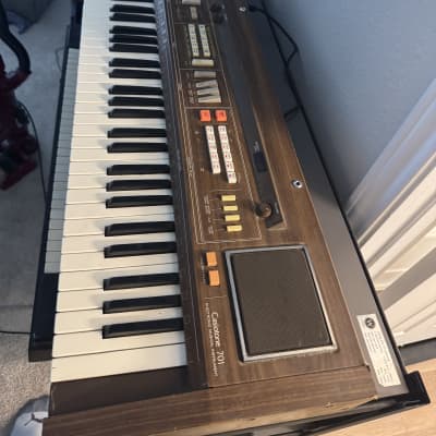 Casio CT-701 Casiotone 61-Key Synthesizer 1980s - Natural
