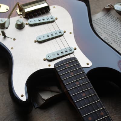小物 TATE FENDER Custom Shop Stratocaster Artisan Tamo Ash, CZ 532985