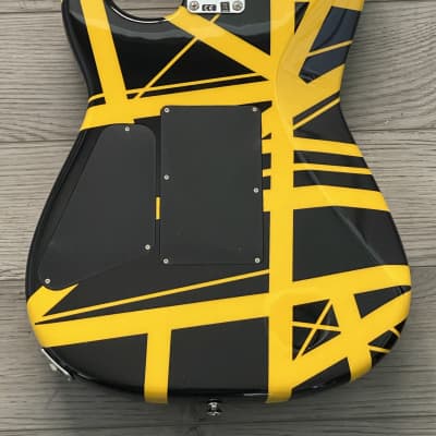 EVH Striped Series Electric Guitar 2010s Black/Yellow image 7