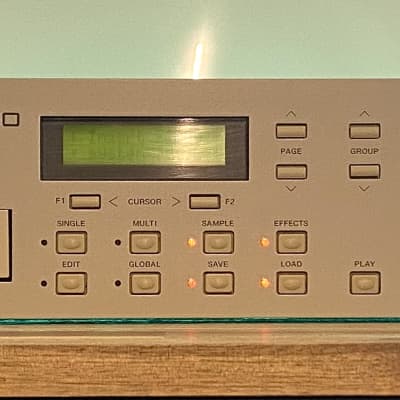 Akai S2000 MIDI Stereo Digital Sampler 90’s 100% fully working order no disc