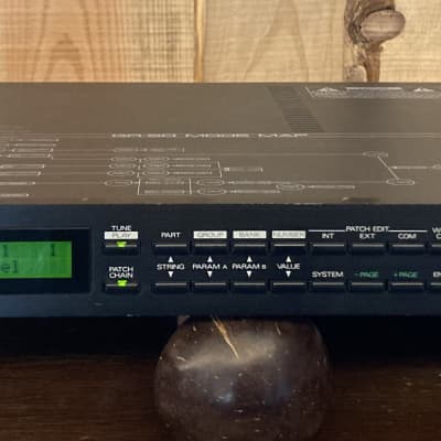 Roland GR-1 Guitar Synthesizer 90s with SKB 1U soft case