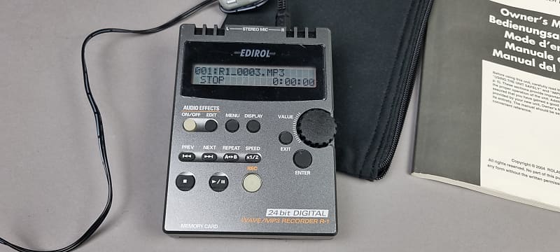 Edirol by Roland R-1 24bit Wave/MP3 Recorder | Reverb