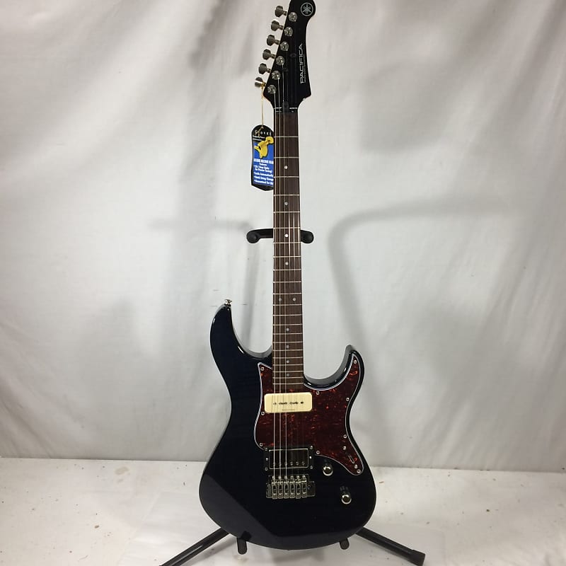 Yamaha PAC611VFM Pacifica Electric Guitar, Translucent Black Yamaha PAC611VFM Pacifica Electric Guitar, Translucent Black