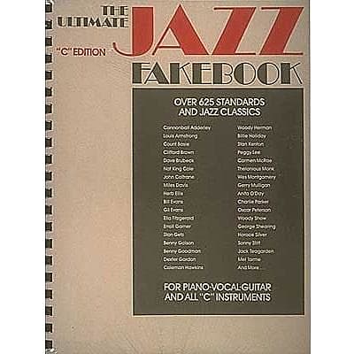 The Ultimate Jazz Fakebook: 625+ Standards & Classics - C Edition (PVG Songbook) image 1