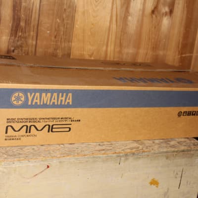 Yamaha MM6 Synthesizer Music Workstation with Original Box and more