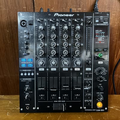 KJです。Pioneer DJM-850 DJM-850-K (archived) 4-channel digital mixer (black