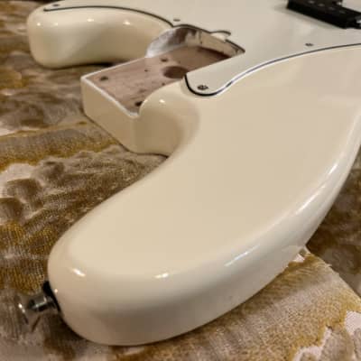 Loaded Fender Precision Bass Body Standard Series 2000s Arctic White Aged White image 4