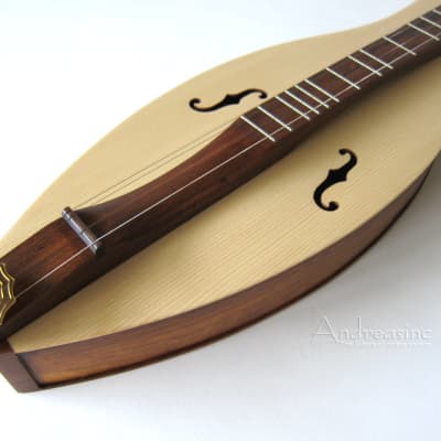 Deluxe Emma Arched Mountain Dulcimer - 4 String image 2