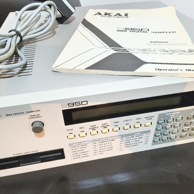 Akai S950 MIDI Digital Sampler 1988 - White image 6