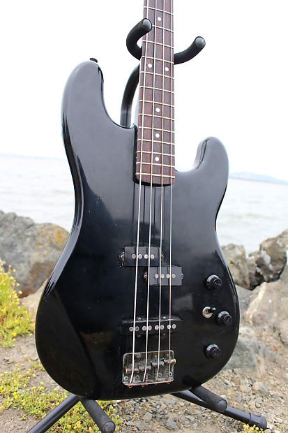Fender P-J Bass (Precision Jazz Special) Japan Duff PJ-555