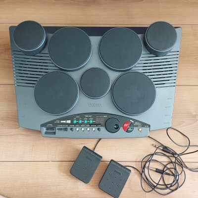 Yamaha  DD-50, 7 pad drum machine, midi in/out 90s