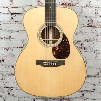 Martin - OM-28 - Acoustic Guitar - Natural - Hardshell Case - x3212 for sale
