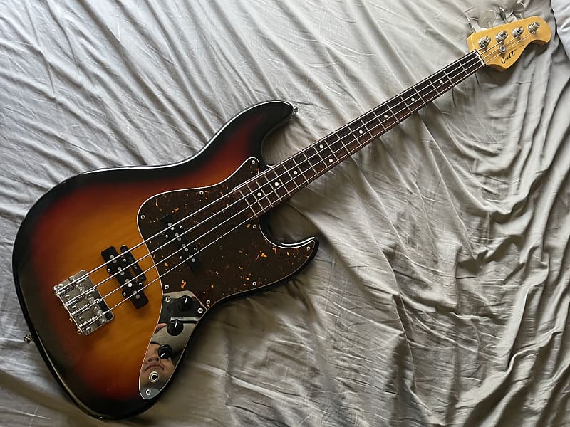 Cool Z ZJB-M1R 32” Medium Scale Jazz Bass