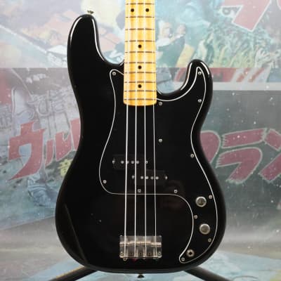 1981 Tokai Japan PB-40 Hard Puncher Precision Bass (Black