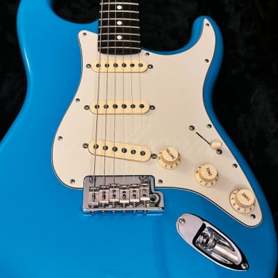Fender American Professional II Stratocaster with Rosewood Fretboard 2021 Miami Blue w/Wrangler Denim Case image 5
