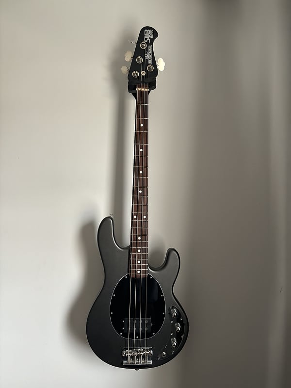 Music Man Sub Bass USA 2005 Textured Graphite Reverb UK