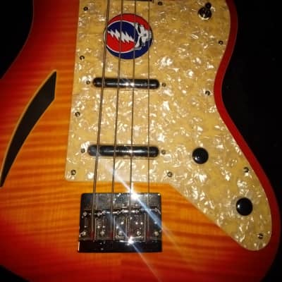 Eastwood  Surfcaster Bass Guitar semi hollow body cherryburst 2020/2022 image 3