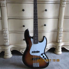 旧ロゴ ジャパンビンテージ フェルナンデスLEB-60 Jazz Bass Fender Made in Japan Traditional Late 60s Jazz Bass (3-Color