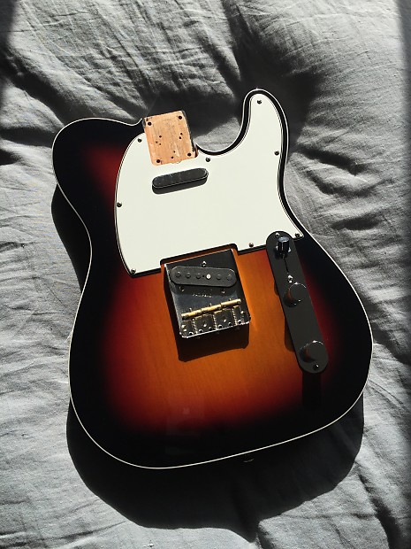 Squier CVC Telecaster Double Bound Sunburst LOADED
