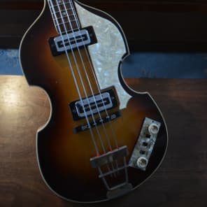 Hofner 500/1 Violin bass 1968 to 71 sunburst image 3