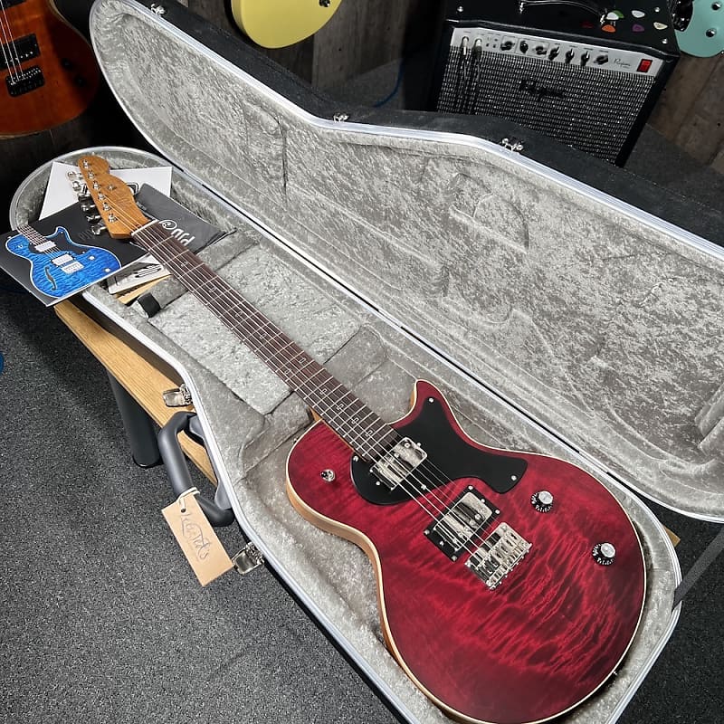 PJD Guitars Carey LTD Goldtop Aged HH Pre Owned
