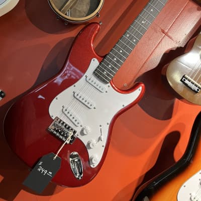 Stadium Strat style electric guitar 2023 Red glitter image 2