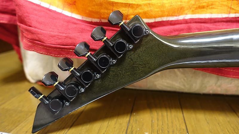 Jackson Stars SLE-215 Soloist スルーネック EMG medium_3e6a2ec4-fd99-4c4e-8d1f