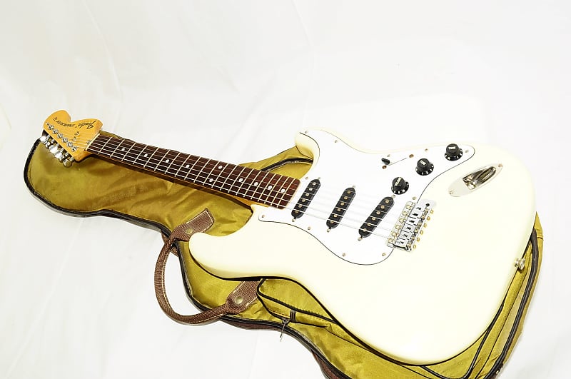 1984-1987 Fender Japan ST-72 STRATOCASTER CST-50 Electric