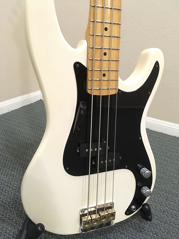 Epiphone Accu Bass 1993 Ivory white | Reverb