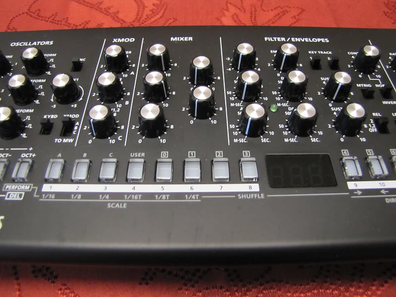 Roland SE-02 Boutique Series Analog Synthesizer Module | Reverb