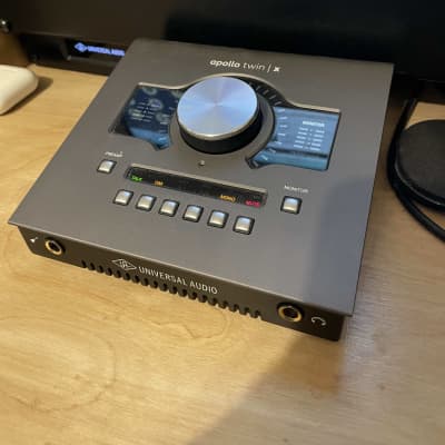 Universal Audio Apollo Twin X DUO Thunderbolt 3 Audio Interface | Reverb
