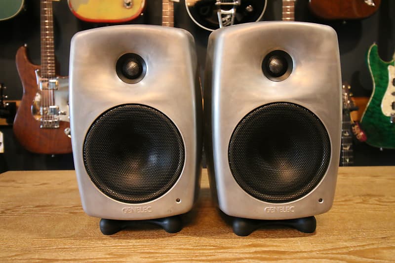 GENELEC G THREE ペア アクティブスピーカー RAW 中古超美品 Amazon.co