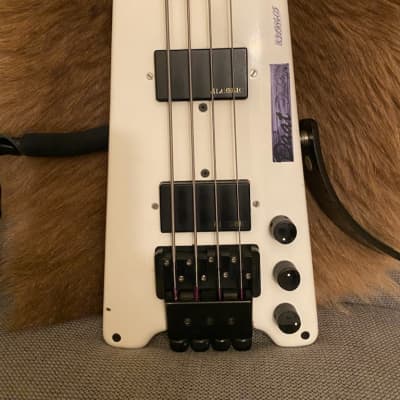 Steinberger L-2 1983 - White (SN: 927 Brooklyn) for sale
