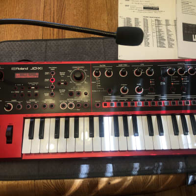 Roland JD-Xi 37-Key Analog/Digital Crossover Synthesizer 2015 - Present - Red