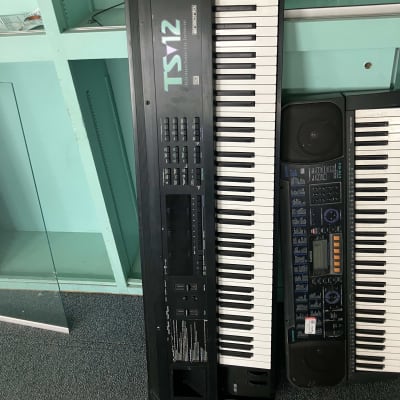 Ensoniq TS-12 Performance / Composition Synthesizer 1993 - 1996 - Black