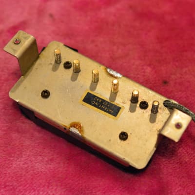 ギター gibson.paf 伝説の秘宝'PAF' : ハムバッカーの発明とギブソンギター